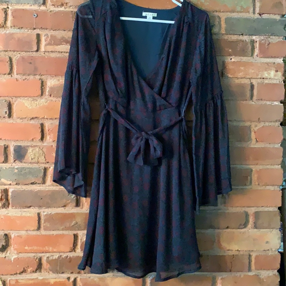 francesca’s Miami Bell Sleeve dress